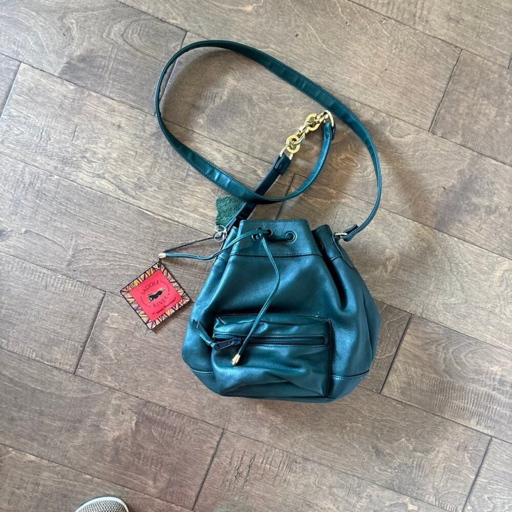 NWT Emerald Green Leather Bucket Bag 90's boho Preppy School